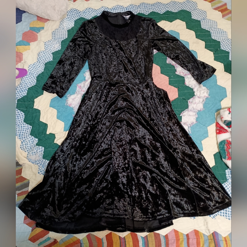Black Velvet And Lace Dress